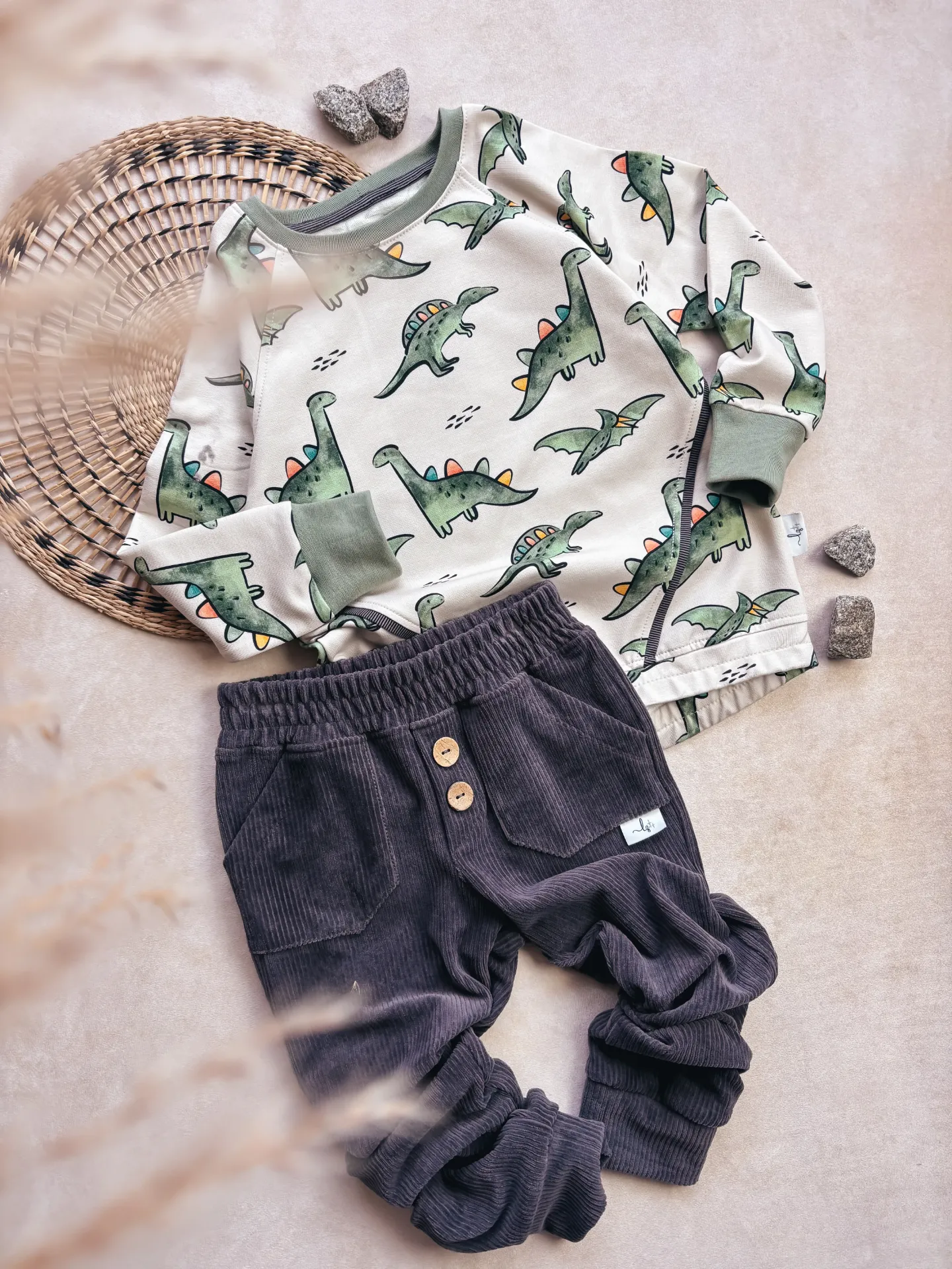 Set bestehend aus Shirt und Hose Gr. 110 / 116